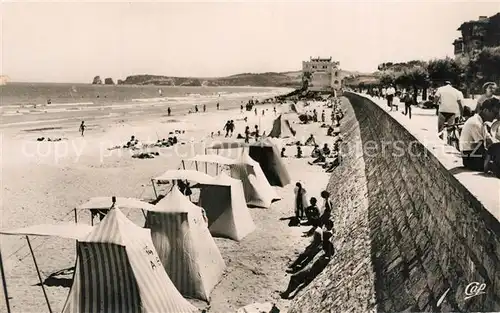 Hendaye_Pyrenees_Atlantiques La plage et les deux jumeaux Frontiere Franco Espagnole Hendaye_Pyrenees