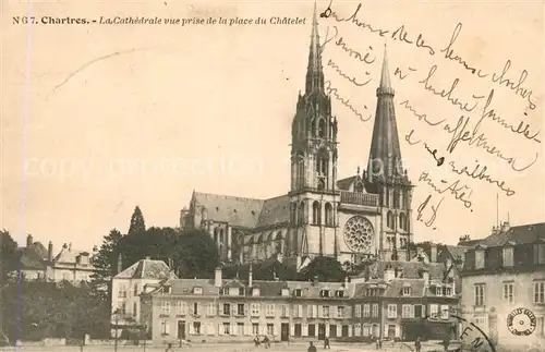 Chartres_Eure_et_Loir Cathedrale vue prise de la Place du Chatelet Chartres_Eure_et_Loir