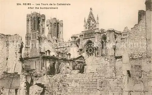 Reims_Champagne_Ardenne Les Tours de la Cathedrale apres le bombardement Ruines Grande Guerre Truemmer 1. Weltkrieg Reims_Champagne_Ardenne