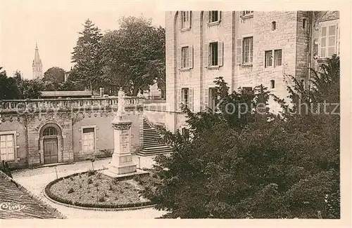 Meximieux Institution Saint J. M. Vianney Cour d honneur Meximieux