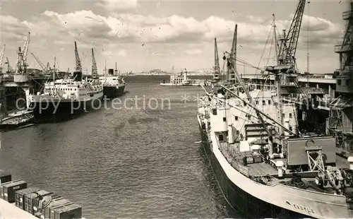 Marseille_Bouches du Rhone Quai de la Joliette Embarcadere Marseille