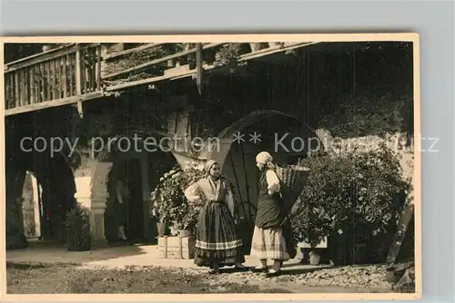 Tolmezzo Casa della Primavera Frauen Trachten Tolmezzo