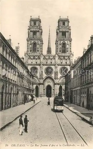 Strassenbahn Orleans Rue Jeanne d Arc Cathedrale  