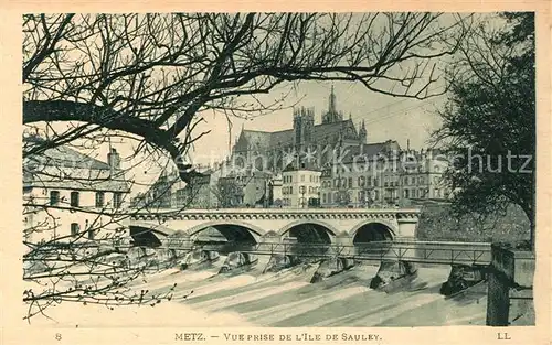 Metz_Moselle Vue prise de l Ile de Sauley Metz_Moselle