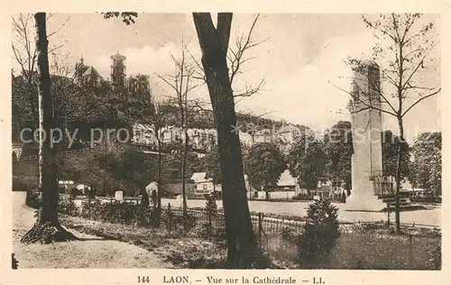 Laon_Aisne Vur sur la Cathedrale Laon_Aisne