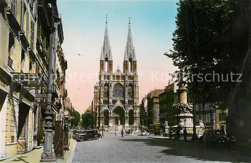 Marseille_Bouches du Rhone Eglise St Vincent de Paul et Monument des Mobiles Marseille