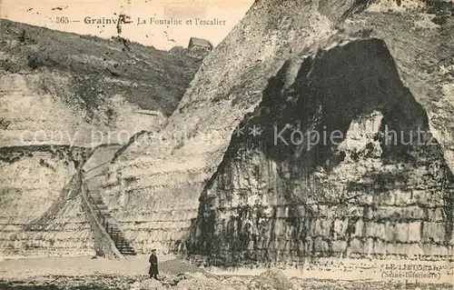 Grainville La Fontaine et l escalier Grainville