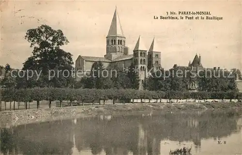 Paray le Monial La Bourbince le Pont et la Basilique Paray le Monial