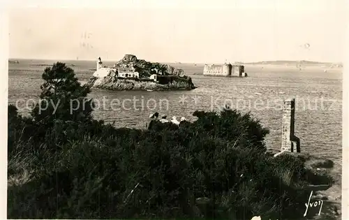Carantec Ile Louet et Chateau du Taureau Carantec