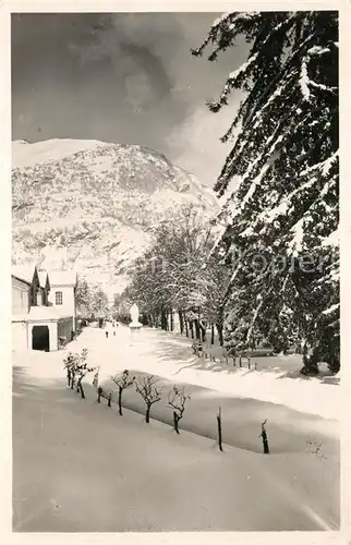 Luchon_Haute Garonne Parc des Quinconces Chaine des Pyrenees en hiver Luchon Haute Garonne