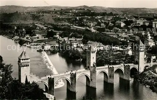 Cahors Vue generale de la ville et le Pont Valentre Cahors