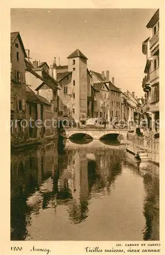 Annecy_Haute Savoie Vieilles maisons vieux canaux Annecy Haute Savoie
