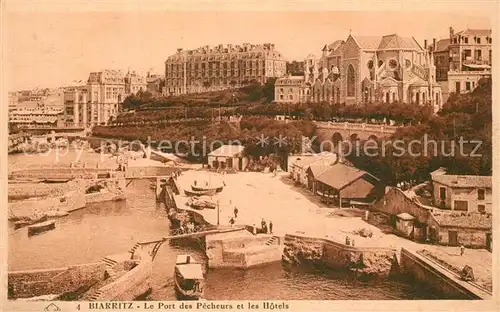 Biarritz_Pyrenees_Atlantiques Port des Pecheurs et les Hotels Biarritz_Pyrenees