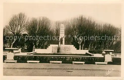 Narbonne_Aude Monument du Dr. Ferroul Narbonne Aude