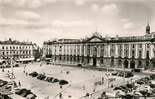 Toulouse_Haute Garonne Place du Capitole Hotel de Ville Toulouse Haute Garonne