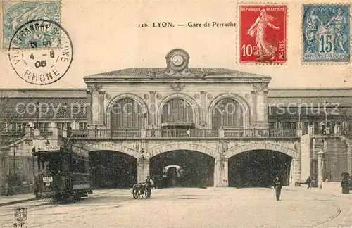 Strassenbahn Lyon Gare de Perrache  