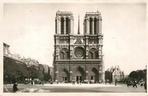 Paris Parvis de Notre Dame Paris