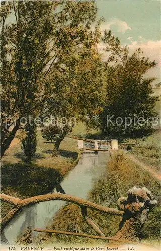 Valence_Charente Pont rustique dans le Parc Jouvet Valence_Charente