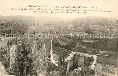 Lot et Garonne_Departement Chateau de Bonaguil Ruines de la tour Rouge et Vallee du Lot 