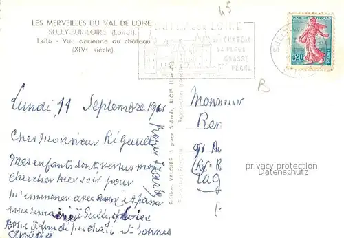 Sully sur Loire Vue aerienne du Chateau XIVe siecle Wasserschloss Sully sur Loire