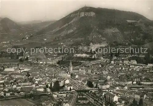 Voiron Vue aerienne au fond la Colline de Vouise Voiron
