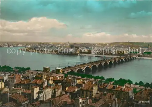 Bordeaux Pont de Pierre vers le Quartier de la Bastide Bordeaux