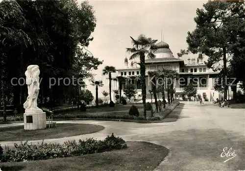 Arcachon_Gironde Casino Mauresque et les jardins Statue Monument Arcachon Gironde