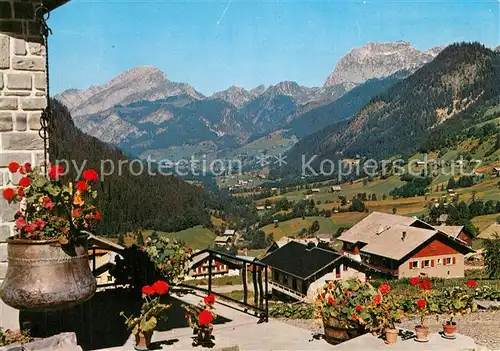 Chatel_Haute Savoie Terrasse fleurie face a la Vallee Alpes Chatel Haute Savoie