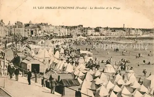 Les_Sables d_Olonne Le remblai et la plage Les_Sables d_Olonne