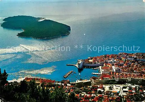 Dubrovnik_Ragusa Blick auf Altstadt Festung und Hafen Insel Dubrovnik Ragusa