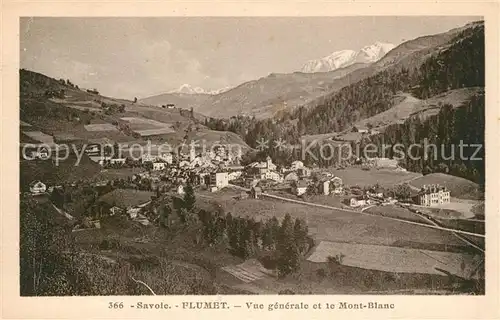 Flumet Vue generale et le Mont Blanc Flumet
