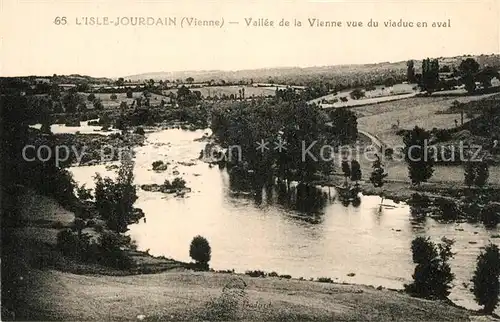 L_Isle Jourdain_Vienne Vallee de la Vienne vue du viaduc en aval L_Isle Jourdain_Vienne