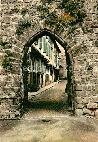 Saint Jean Pied de Port Vieille porte dans les remparts Saint Jean Pied de Port