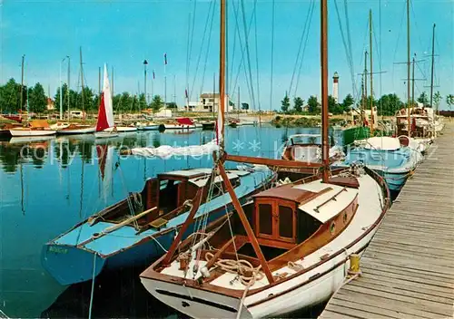Ouistreham Bassin des yachts Yachthafen Ouistreham