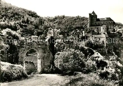 Saint Cirq Lapopie Vue pittoresque Eglise Saint Cirq Lapopie
