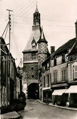 Saint Fargeau_Yonne Le Beffroi Saint Fargeau Yonne