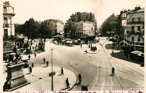 Toulouse_Haute Garonne Place Matabiau et Statue de Jeanne d Arc Toulouse Haute Garonne