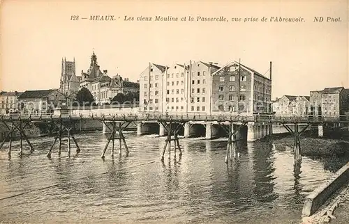 Meaux_Seine_et_Marne Les vieux Moulins et la Passerelle vue prise de l Abreuvoir Meaux_Seine_et_Marne