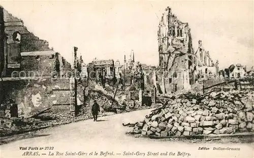 Arras_Pas de Calais La Rue Saint Gery et le Beffroi Arras_Pas de Calais