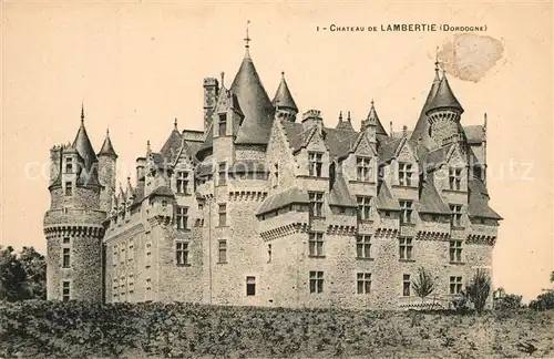 Mialet_Dordogne Chateau de Lambertie Schloss Mialet_Dordogne