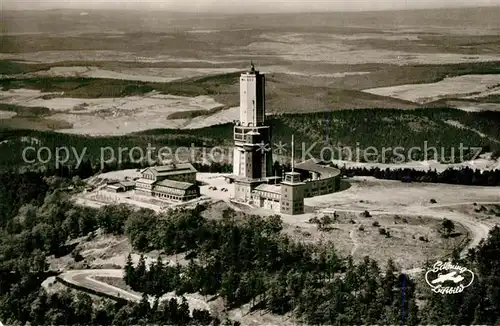 Grosser_Feldberg_Taunus Aussichts Fernseh und Fernmeldeturm Fliegeraufnahme Grosser_Feldberg_Taunus