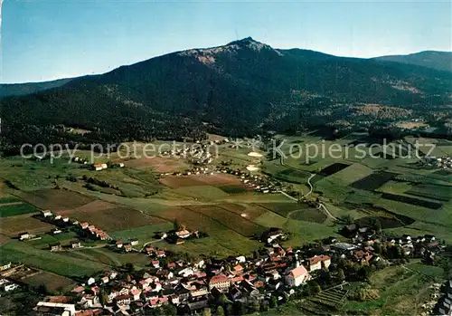 Lam_Oberpfalz mit Osser Fliegeraufnahme Lam_Oberpfalz