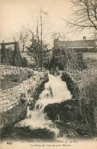 AK / Ansichtskarte Perthes_en_Gatinais La chute de l eau du petit Moulin 
