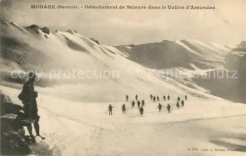 AK / Ansichtskarte Modane Detachement de Skieurs dans le Vallon d Arrondaz Alpes Modane