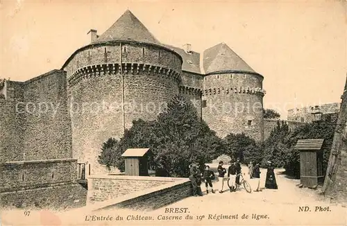 AK / Ansichtskarte Brest_Finistere Entree du Chateau Caserne du 19e Regiment de ligne Brest_Finistere