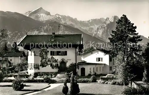 AK / Ansichtskarte Garmisch Partenkirchen Haus Zufriedenheit  Garmisch Partenkirchen