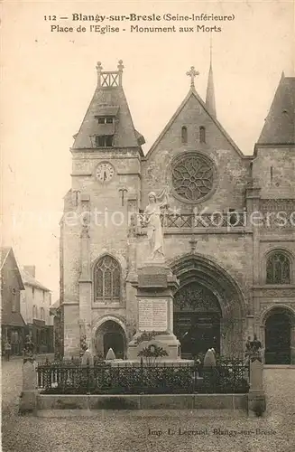 AK / Ansichtskarte Blangy sur Bresle Place de l Eglise Monument aux Morts Blangy sur Bresle