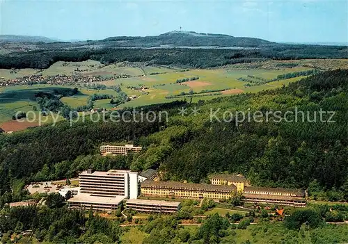AK / Ansichtskarte Hoexter_Weser Fliegeraufnahme mit Weserbergland Klinik Hoexter Weser