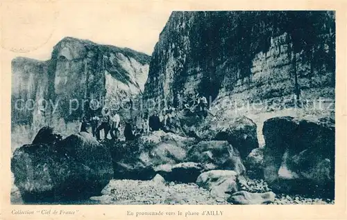 AK / Ansichtskarte Varengeville sur Mer En promenade vers le Phare d Ailly Varengeville sur Mer