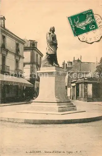 AK / Ansichtskarte Loches_Indre_et_Loire Statue d Alfred de Vigny Monument Loches_Indre_et_Loire